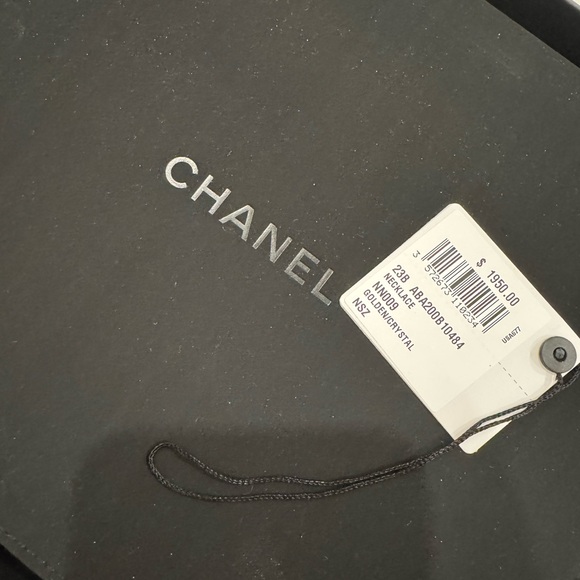 Chanel Crystal Necklace - Picture 3 of 6